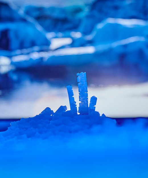 Ice fountain STALAGMITE